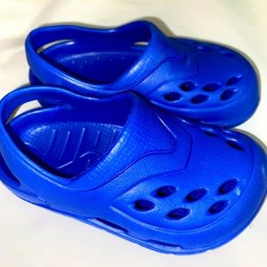 Baby summer sandals (not real crocs)